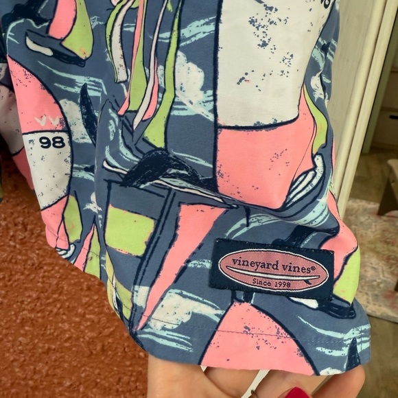 Vineyard Vines Men Size Medium Swimming Shorts Sailboat Patterning Preppy - Picture 3 of 5
